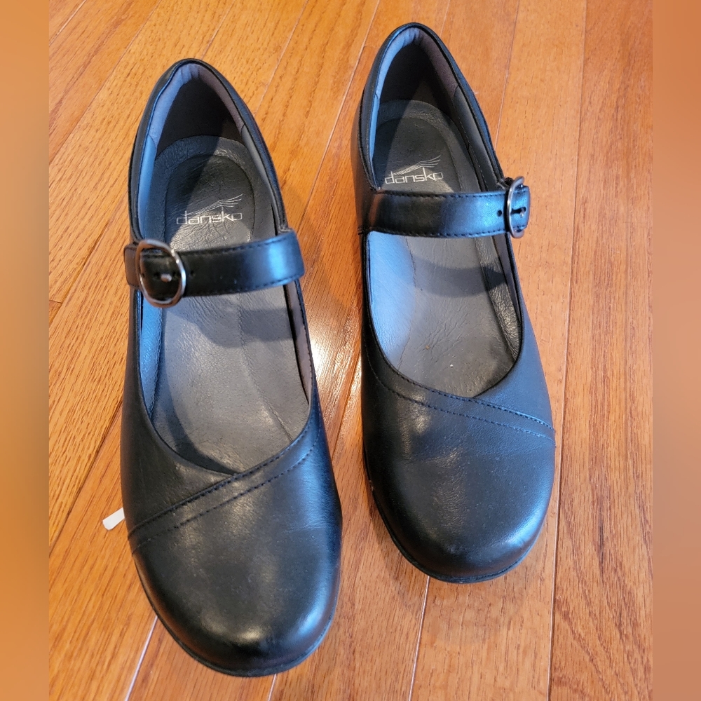 Dansko black mary janes